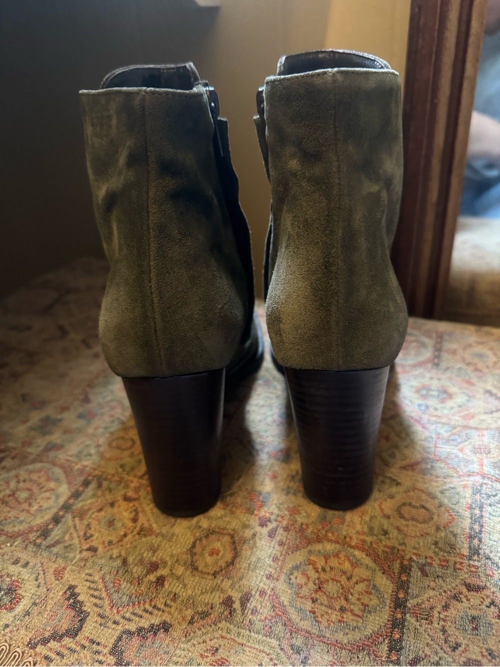 Enrico Antinori Italy Suede Block Heel Ankle Boots Olive Green